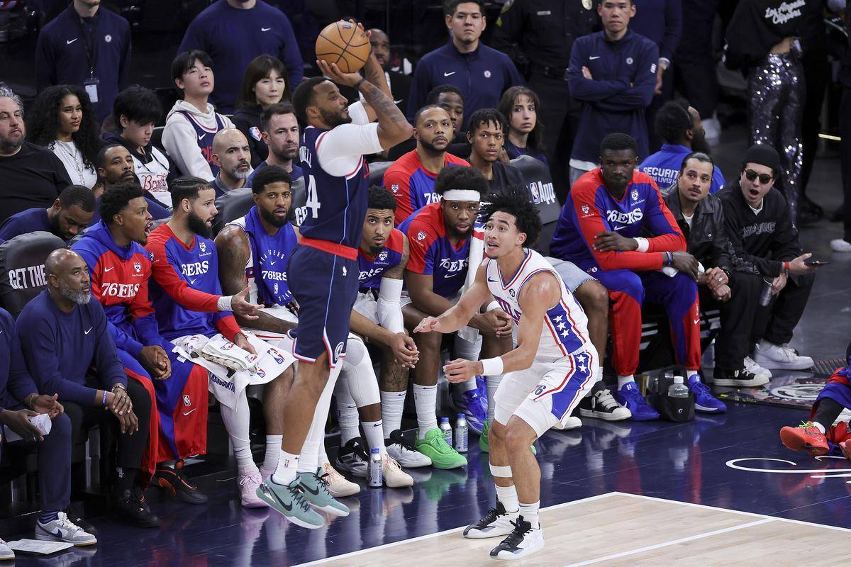 爱游戏官网-NBA季后赛精彩对决引爆球迷热情