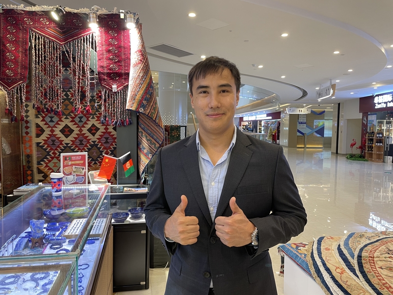 爱游戏体育官网-斯特拉斯堡艰难取胜，展现拼搏精神的简单介绍