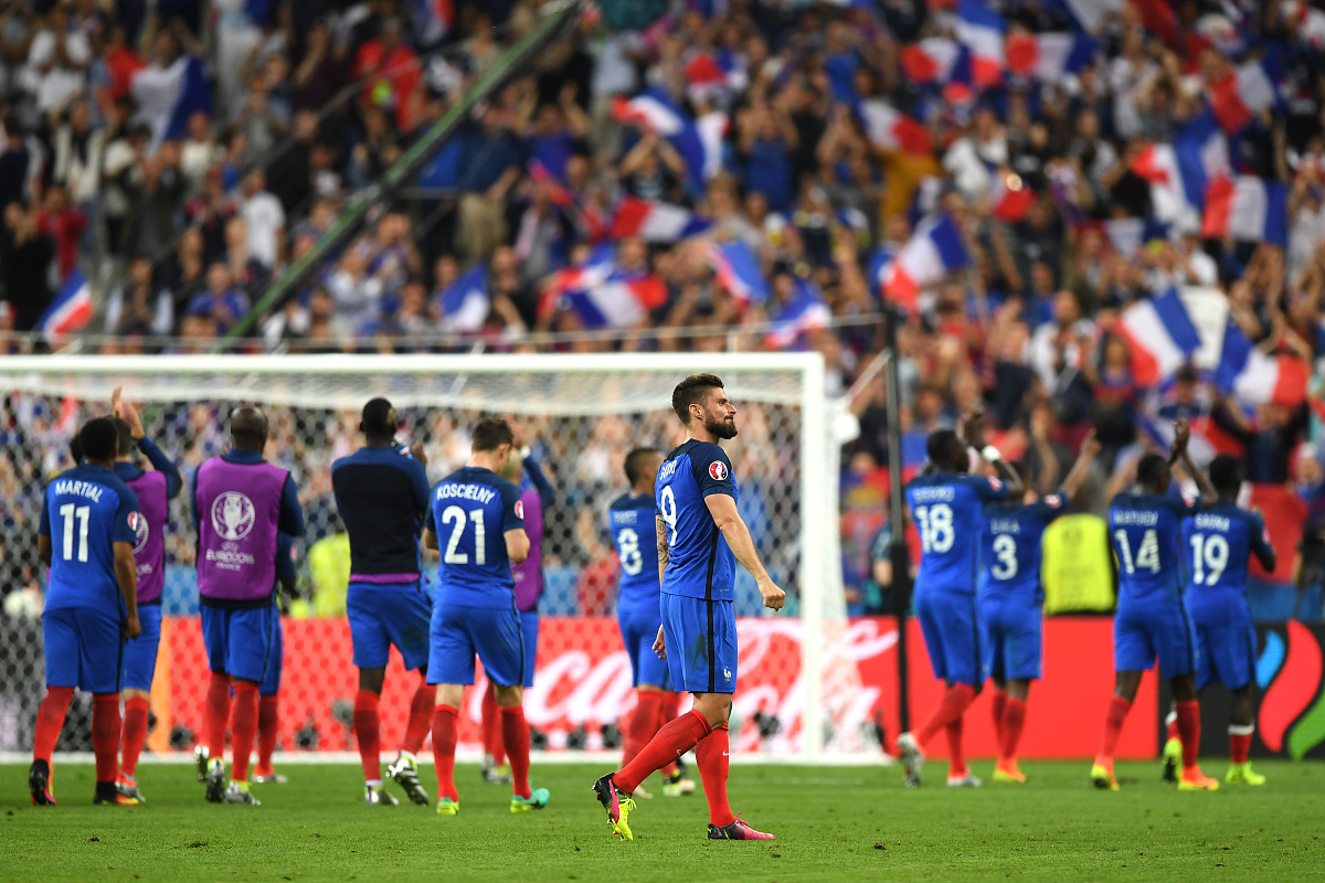 爱游戏中国官网-法国队表现出色，3-1战胜乌克兰队