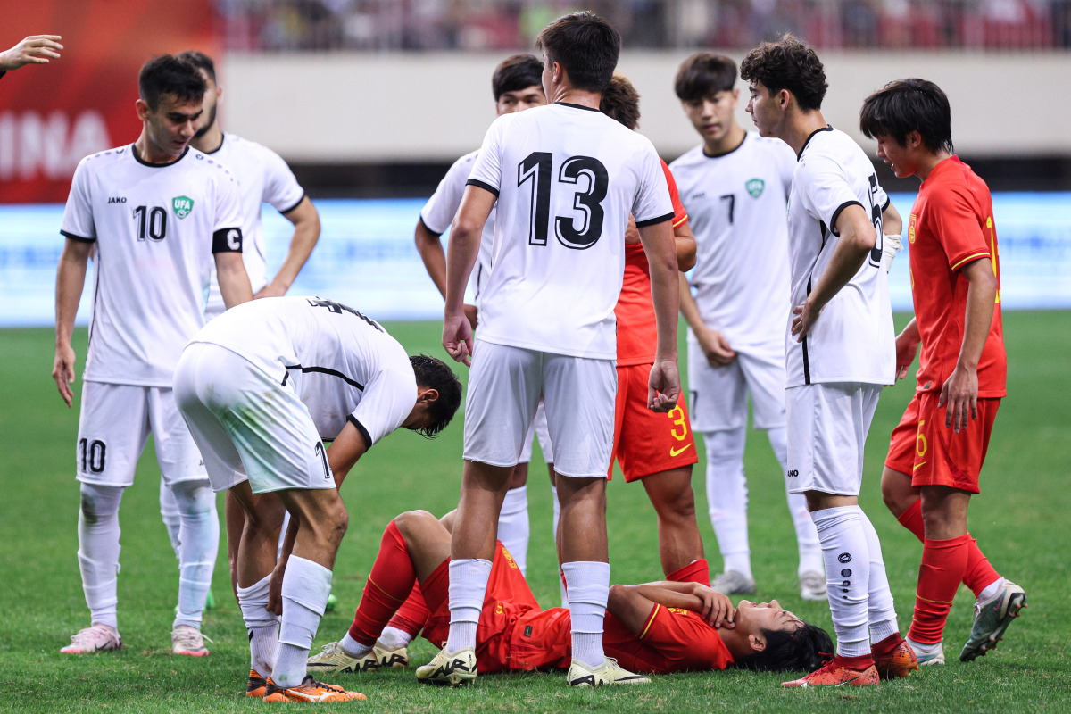 爱游戏入口-亚冠洲杯赛场上的一幕悲欢离合的简单介绍