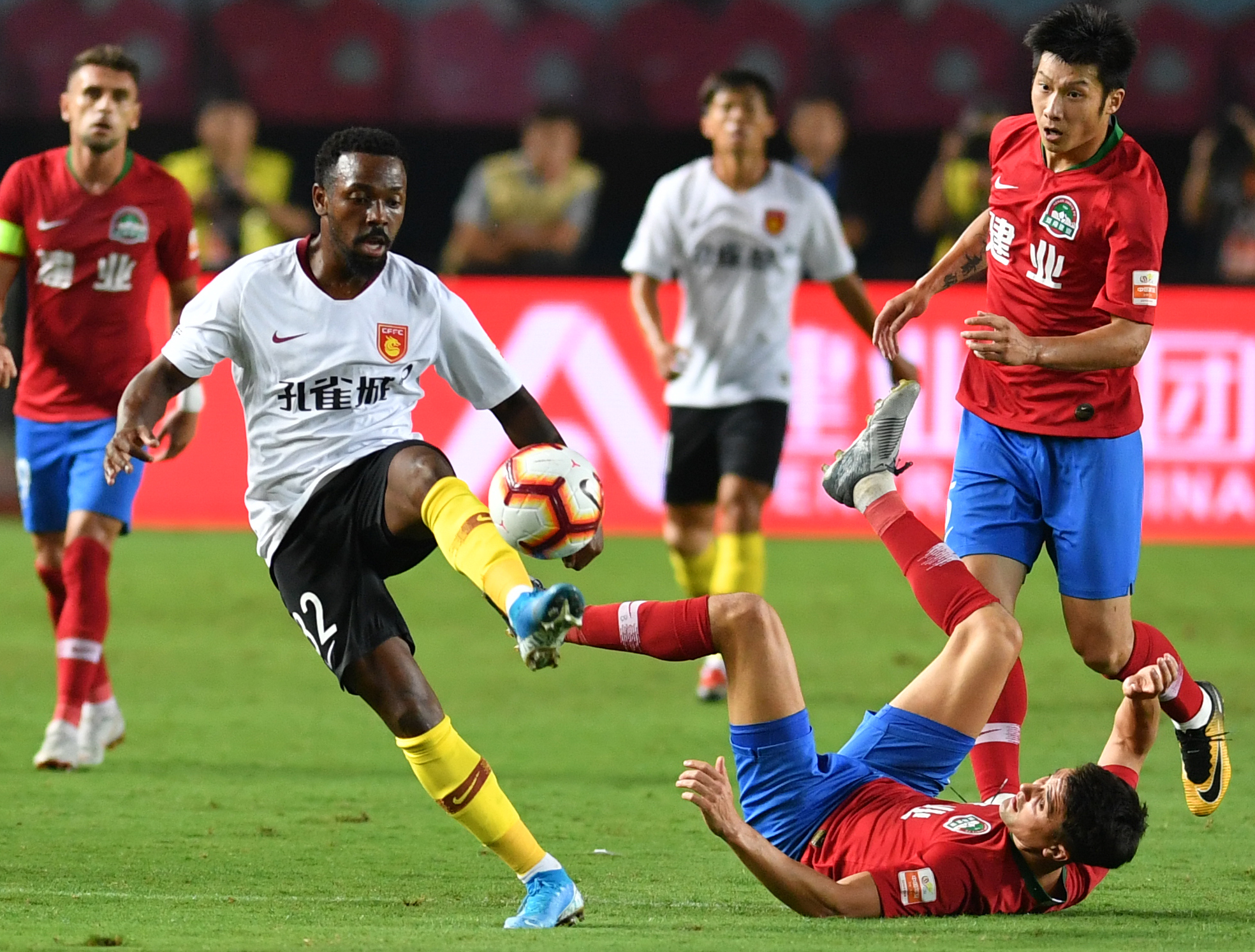 爱游戏官网网页版入口-华夏幸福客场一城告捷，不敌河南建业