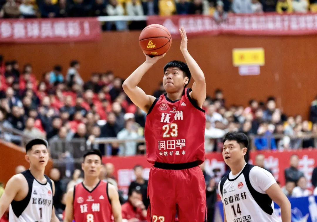 江西男篮表现出色，轻松取得晋级资格的简单介绍