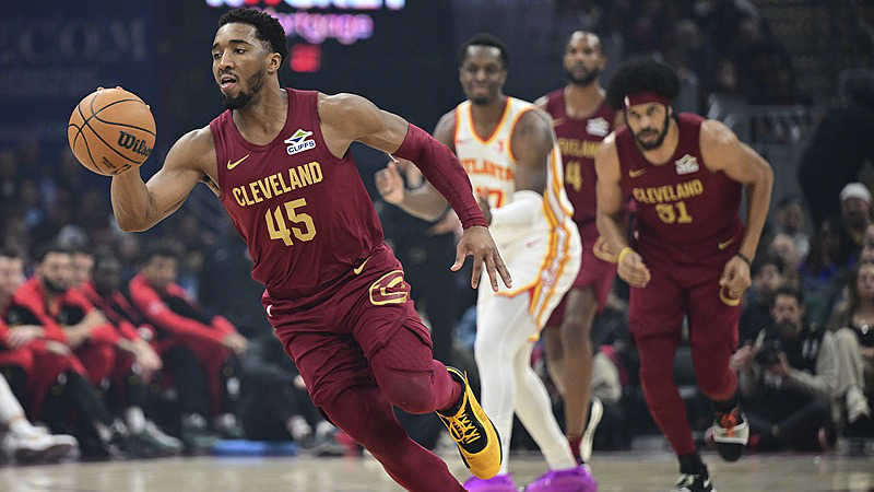 米切尔大爆发,爵士战胜老鹰 米切尔大爆发,爵士战胜老鹰