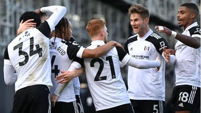 爱游戏网页版登录入口-热刺球员争夺最佳射手，状态火热的简单介绍